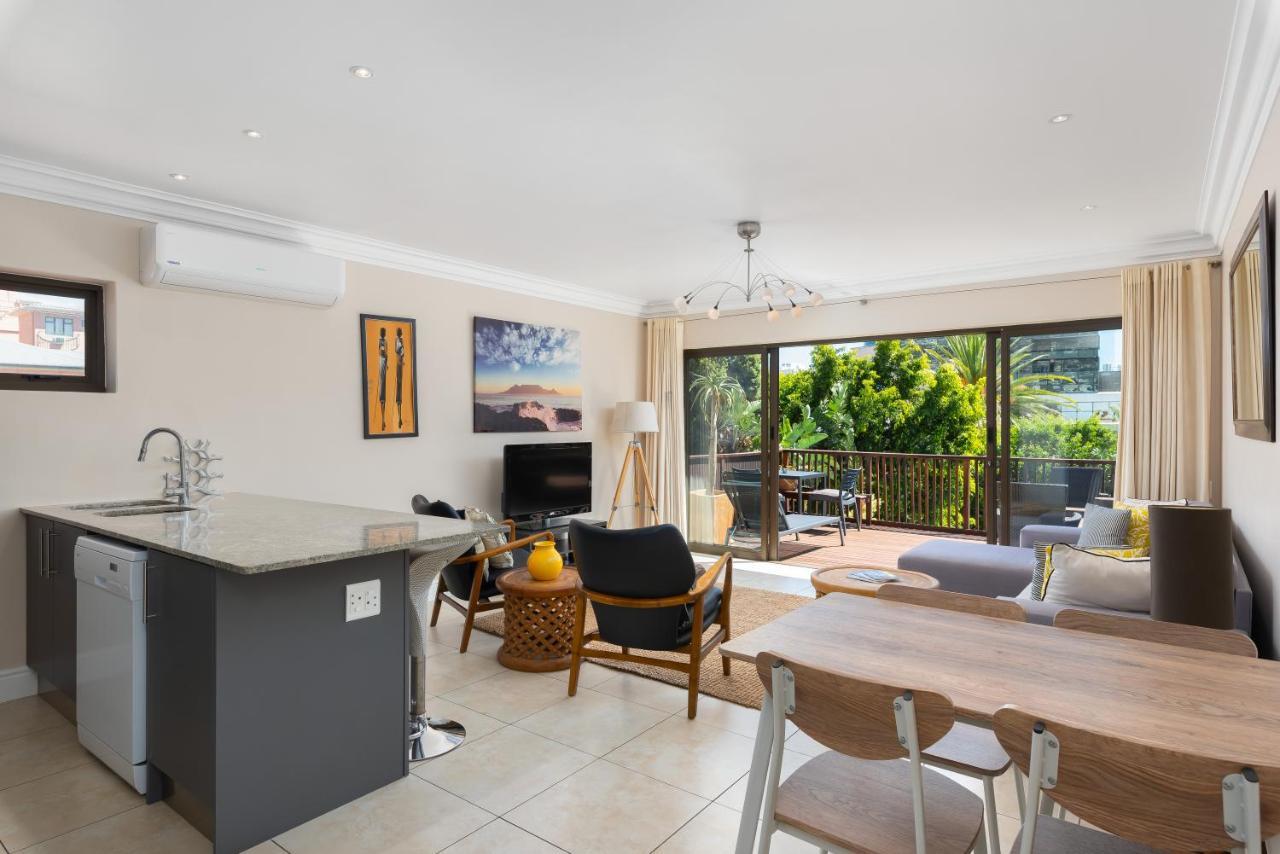 Planet Africa 9 Apartment Cape Town Bagian luar foto