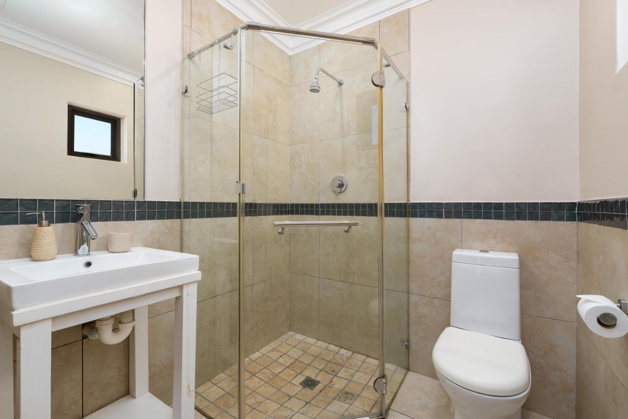 Planet Africa 9 Apartment Cape Town Bagian luar foto
