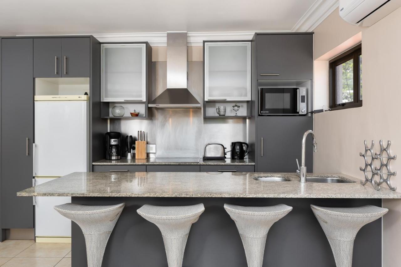 Planet Africa 9 Apartment Cape Town Bagian luar foto
